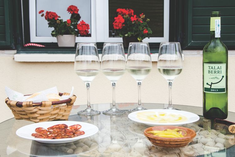 Spanien - Talai Berri vin och pintxos 